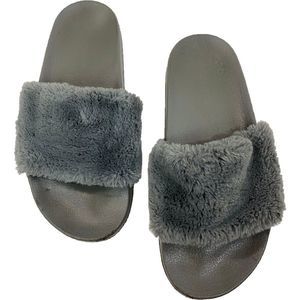 Steve Madden Softey Grey Faux Fur Slides